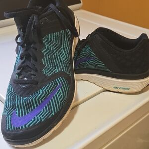 Nike Teal and Black Running Shoes with Purple Highlights